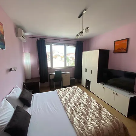 Holidays Bourgas Апартамент Бургас